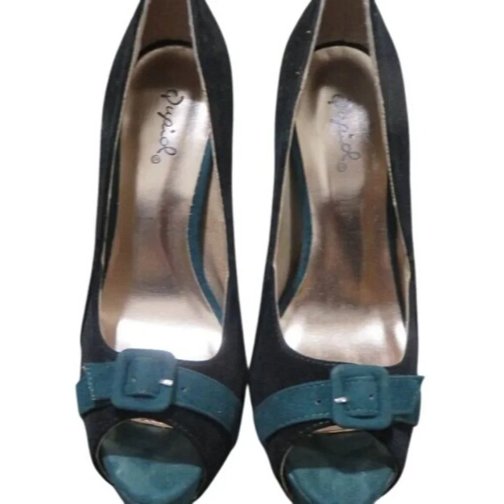Qupid Retro Black & Green Suede Leather Peep Toe Platform Heels with buckles